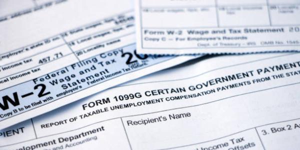 Adams and Reese Understanding 1099 and W-2 5.24